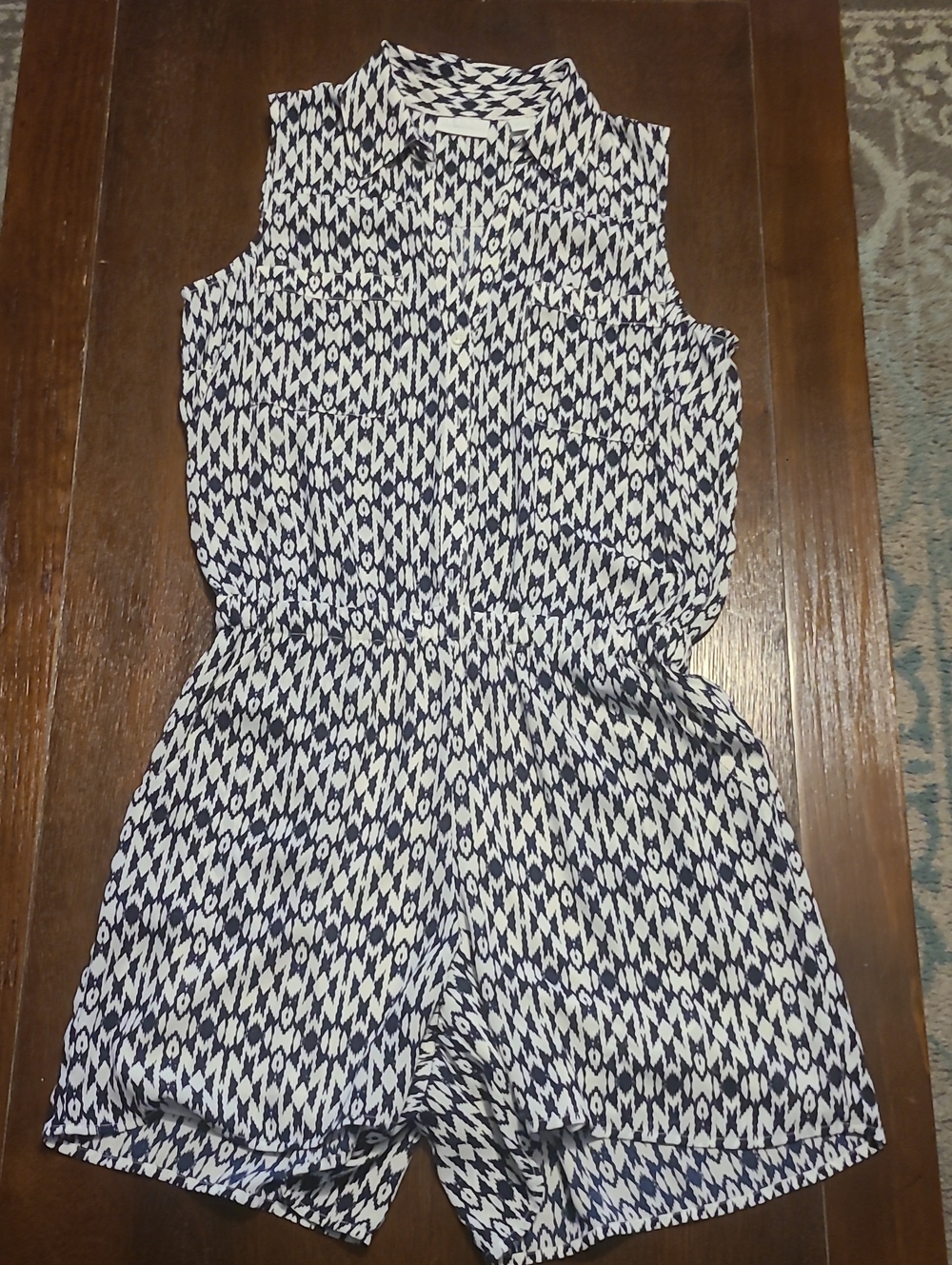 New York & Company Black and White Geometric Romper - Medium
